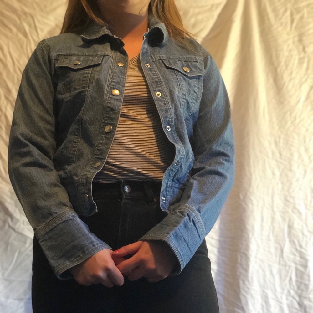 So denim jacket